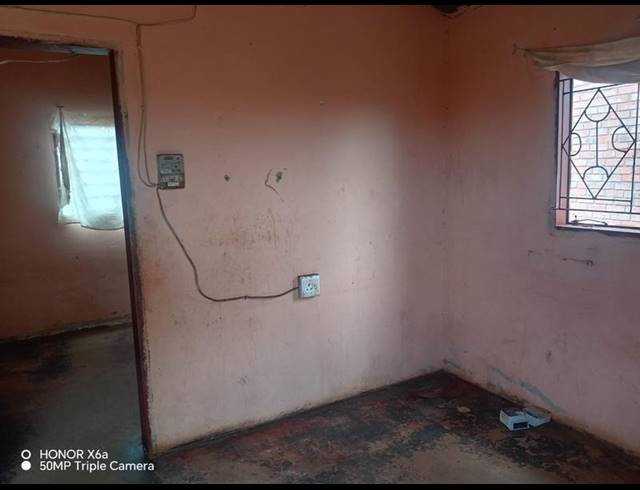 2 BEDROOM HOUSE FOR SALE IN SOSHANGUVE SOUTH